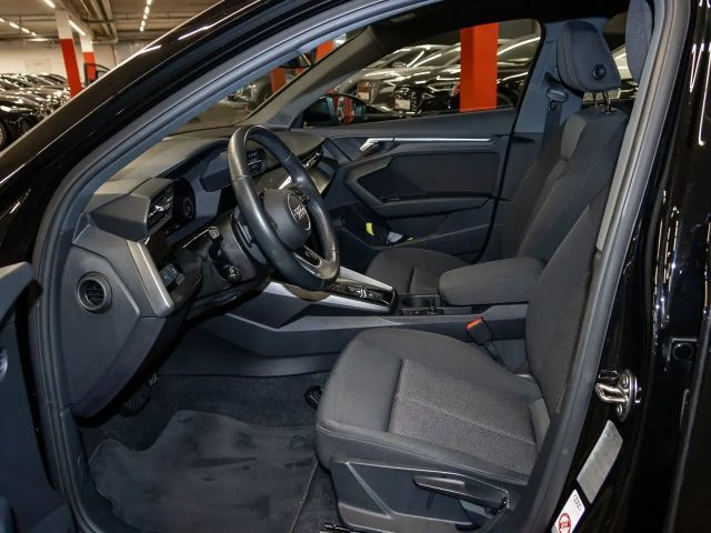 Audi A3 40 TFSI Hybride Sedan