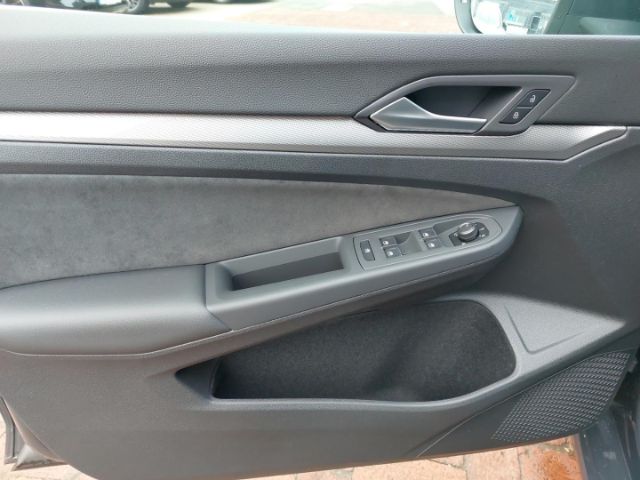 Volkswagen Golf 1.5 TSI Style