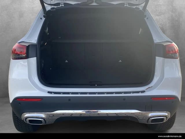 Mercedes-Benz GLA 200 Progressive