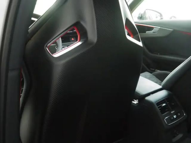 Audi RS4 Competition Quattro