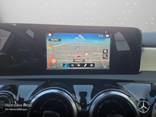 Mercedes-Benz A 250 A 250 e AMG Line