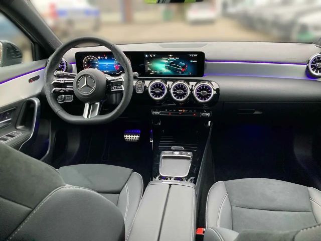 Mercedes-Benz A 200 AMG Line