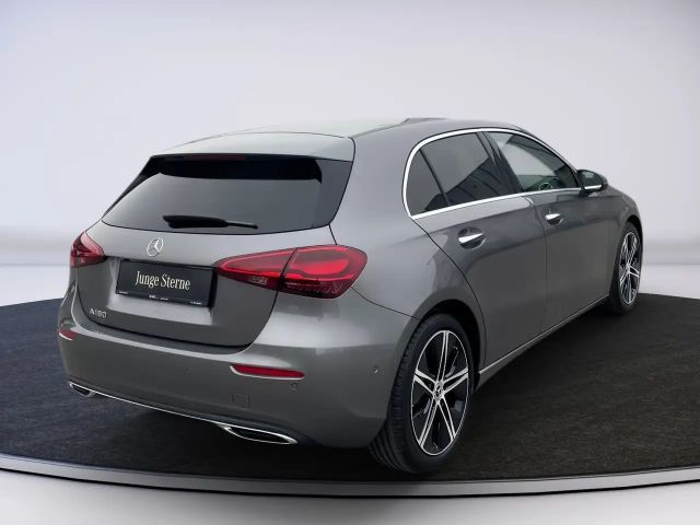 Mercedes-Benz A 180 Hatchback