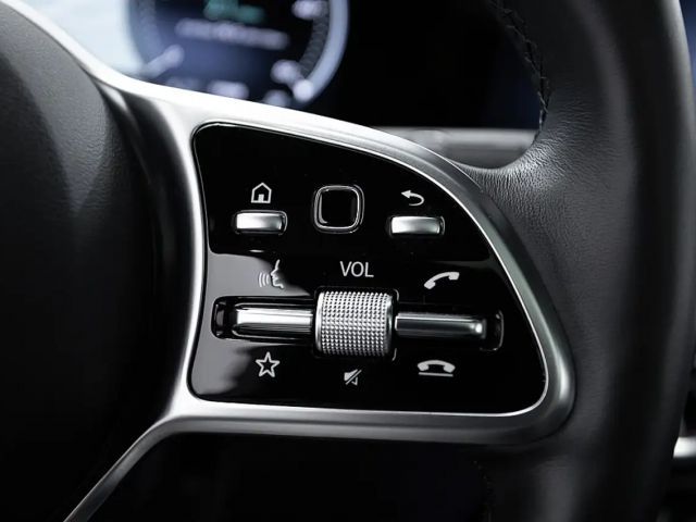 Mercedes-Benz EQB 250