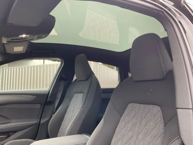 Audi A6 Hybride Quattro S-Line Sedan