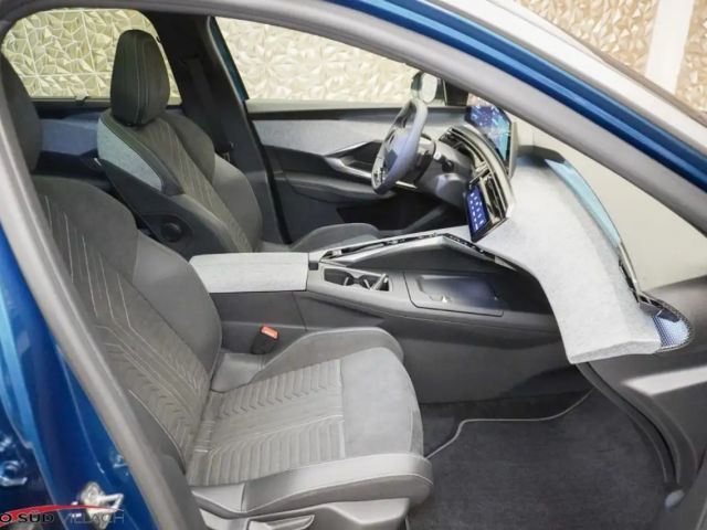 Peugeot E-5008 GT-Line