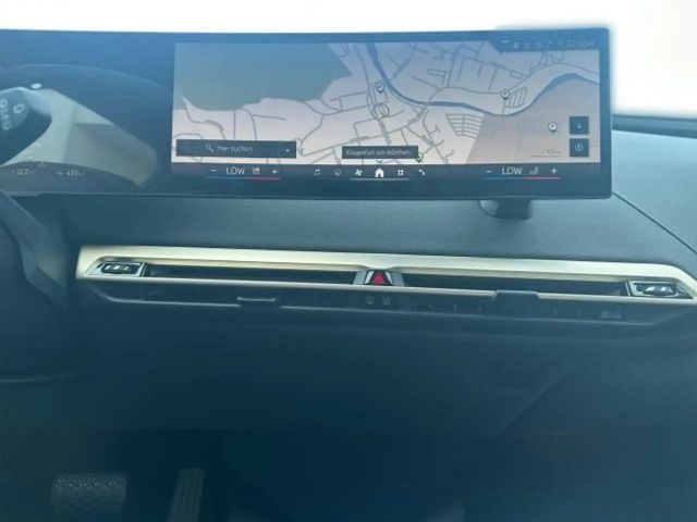 BMW iX xDrive45
