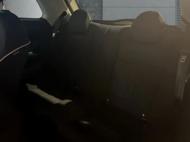 Fiat 500e Limosine 42KWH, Sitzheizung, Allwetterräder auf AL