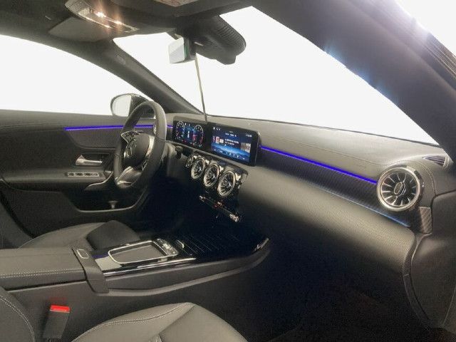 Mercedes-Benz CLA 180 Shooting Brake