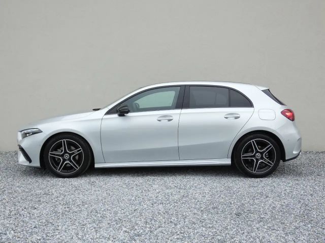 Mercedes-Benz A 180 A 180 d AMG Line Hatchback