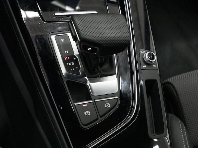 Audi A4 40 TFSI Avant Quattro S-Line S-Tronic