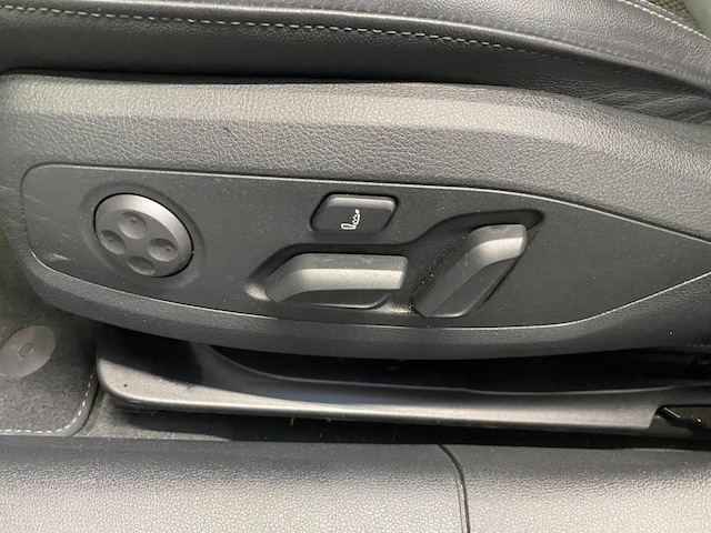 Audi A4 40 TFSI Avant Quattro S-Line S-Tronic