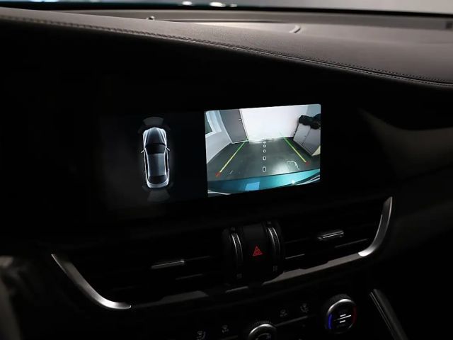 Alfa Romeo Giulia AT8 Q4 Veloce