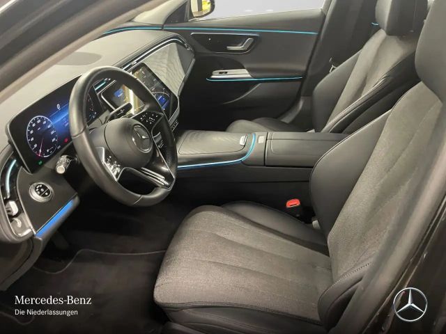 Mercedes-Benz E 220 AVANTGARDE E 220 d Estate