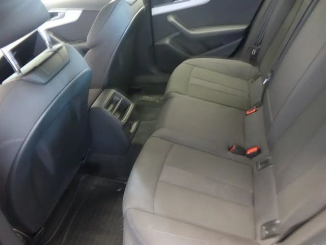 Audi A4 40 TDI Avant S-Tronic
