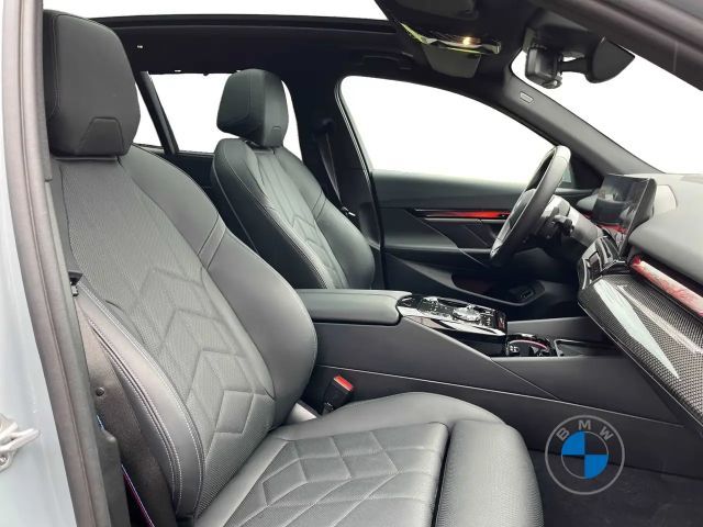 BMW 540 540d M-Sport Touring xDrive