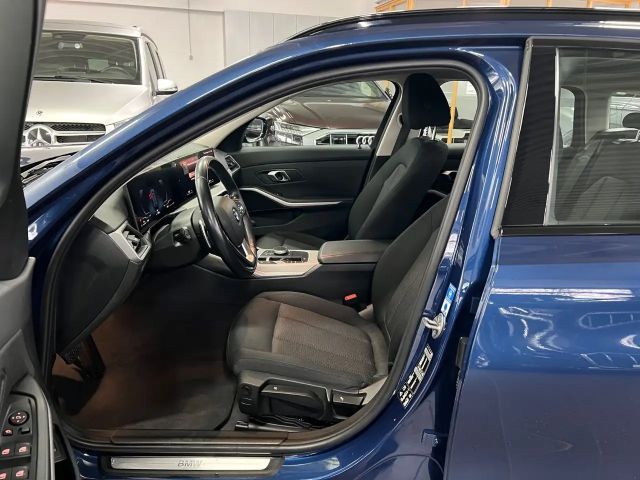 BMW 320 320d Touring xDrive