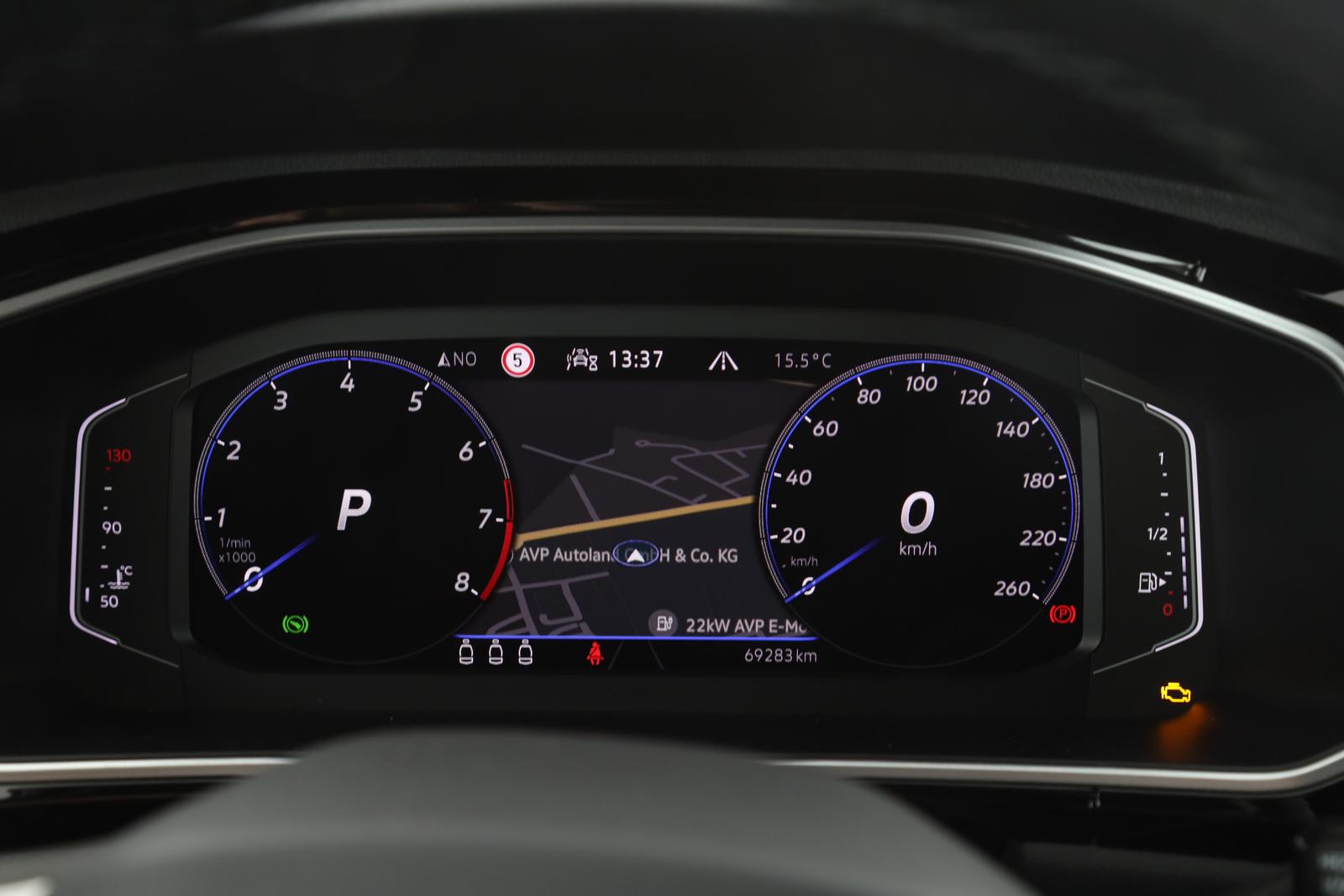 Volkswagen T-Roc 1.5 TSI DSG R-Line