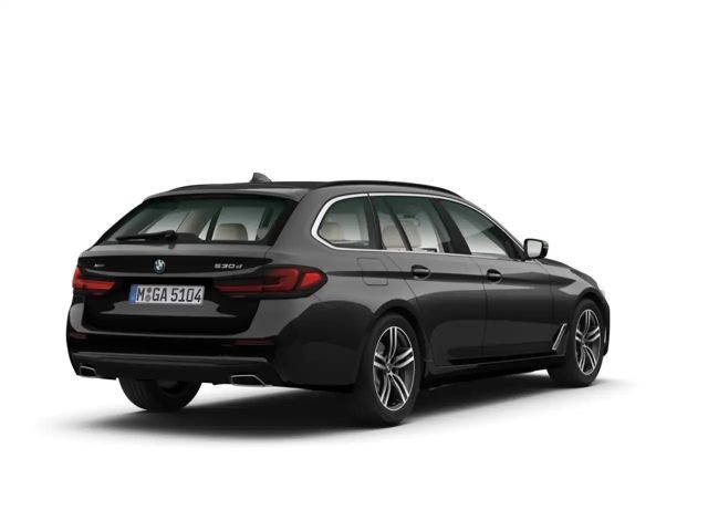 BMW 530 530d Luxury Line Touring xDrive
