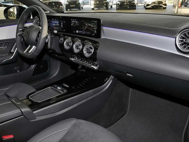 Mercedes-Benz CLA 250 4MATIC AMG Line Coupé