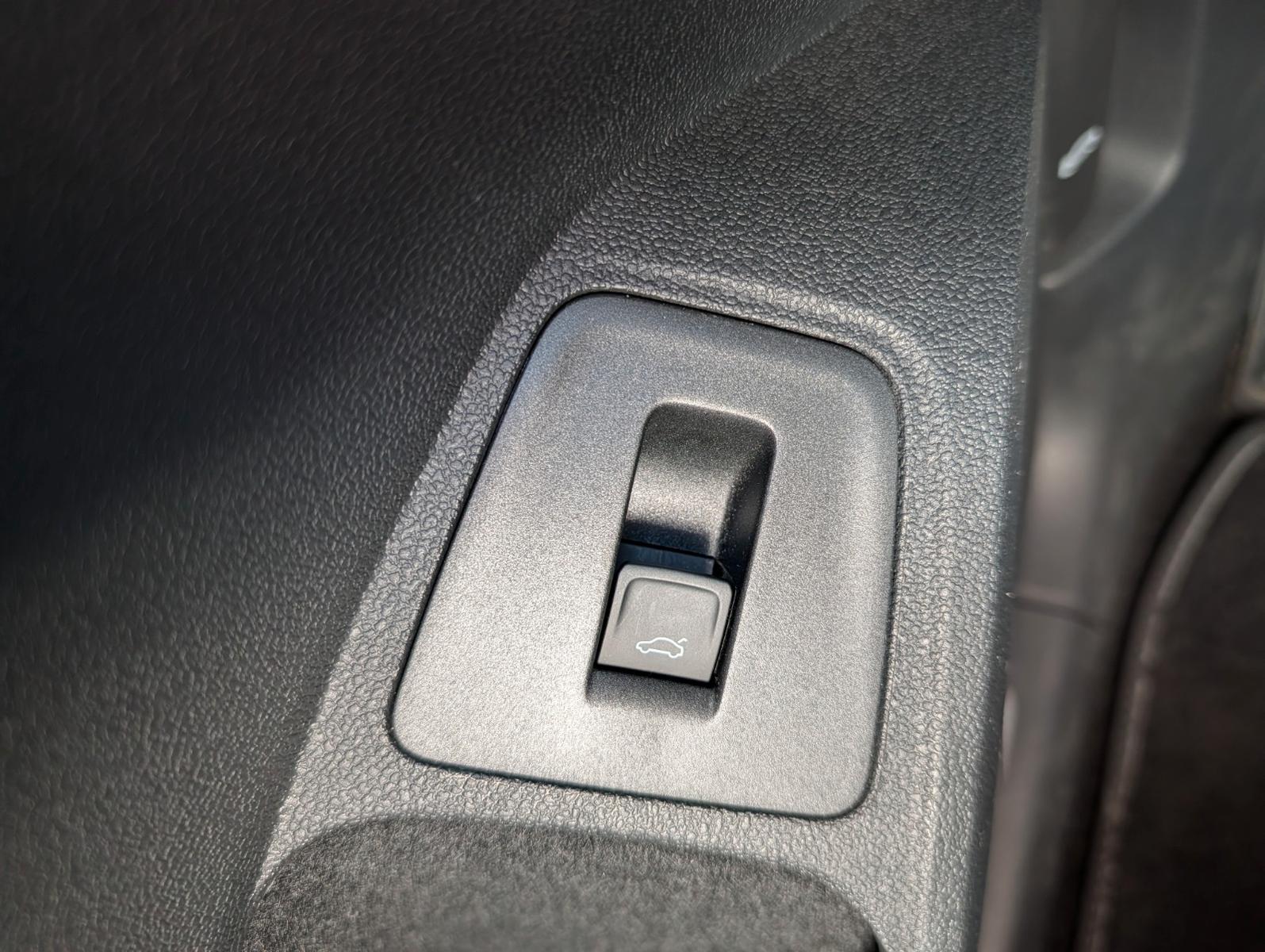 Volkswagen Tiguan 1.5 eTSI DSG R-Line