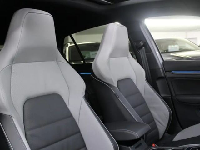 Volkswagen Golf 2.0 TDI DSG GTD