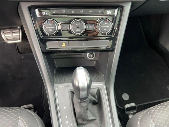 Volkswagen Touran 1.5 TSI DSG