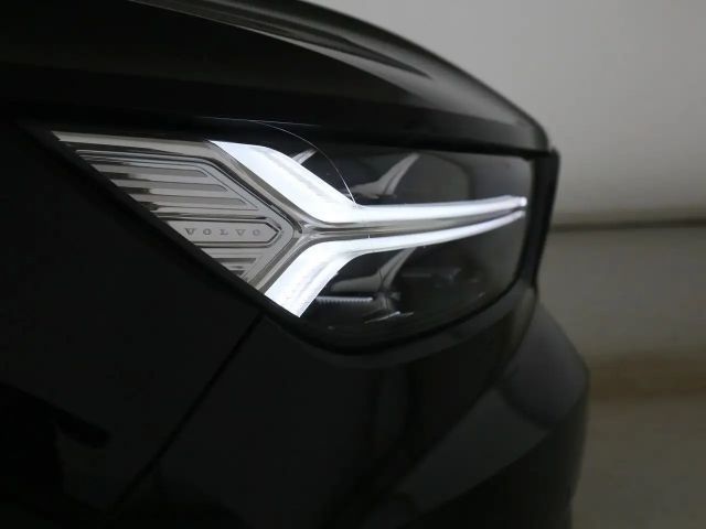 Volvo XC40 R-Design Recharge T5