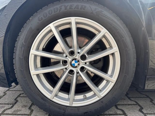 BMW 320 320d M-Sport Touring xDrive