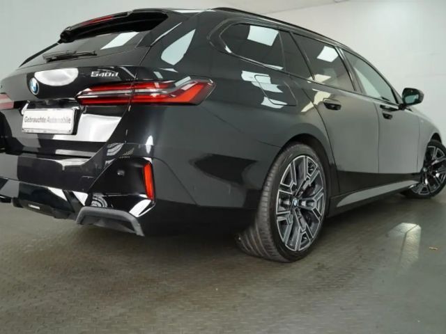 BMW 540 540d M-Sport Touring xDrive