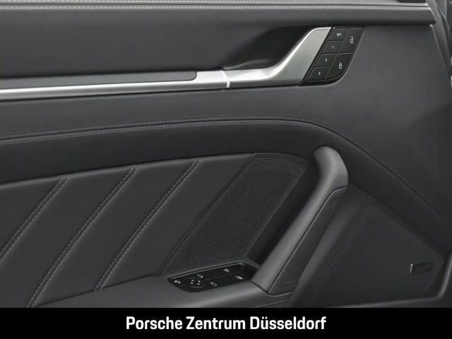 Porsche 992 4 Coupé GTS Targa