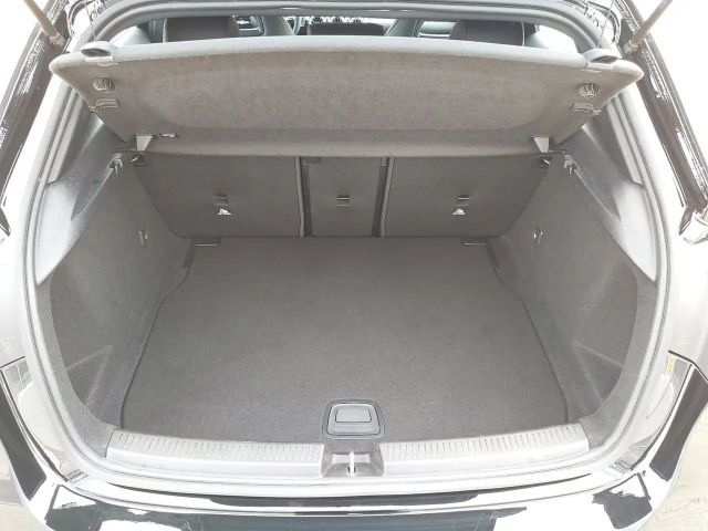 Mercedes-Benz A 200 AMG Line Hatchback