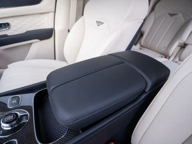 Bentley Bentayga Speed / Akrapovic Titan Auspuffanlage