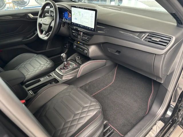 Ford Focus ST Line Wagon