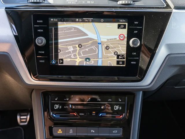 Volkswagen Touran Goal 1.5TSI Navi RFK ACC SHZ PDC 7-Sitzer