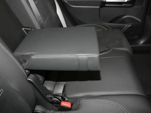 Mercedes-Benz GLB 200 AMG Line