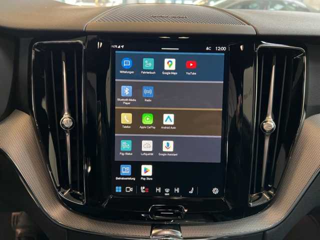 Volvo XC60 Dark Plus