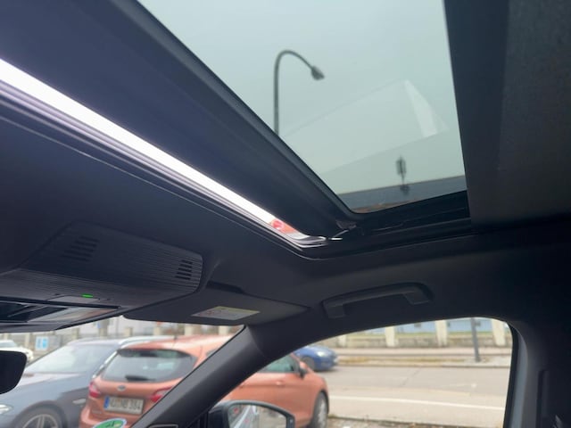 Volkswagen Tayron 2.0 TDI DSG R-Line