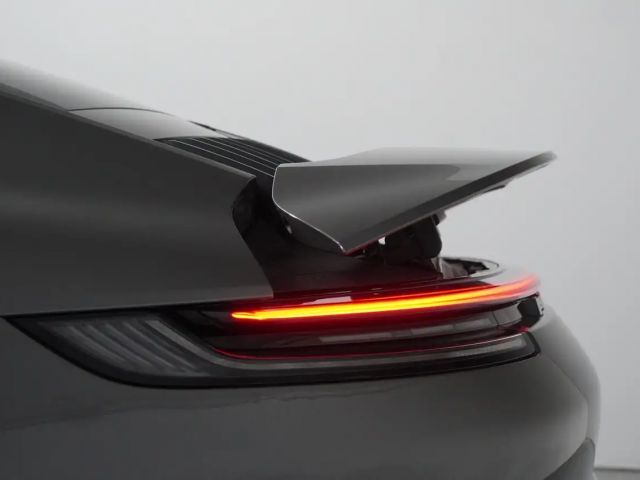 Porsche 911 4 Carrera Coupé