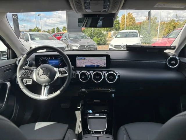 Mercedes-Benz A 180 A 180 PROGR+MBUX+KAM+LED+SHZ+ASSIST+DAB+CARPLAY+