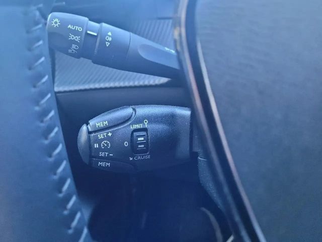 Peugeot E-208 Active Pack