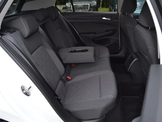 Volkswagen Golf 1.5 TSI Golf VIII Life