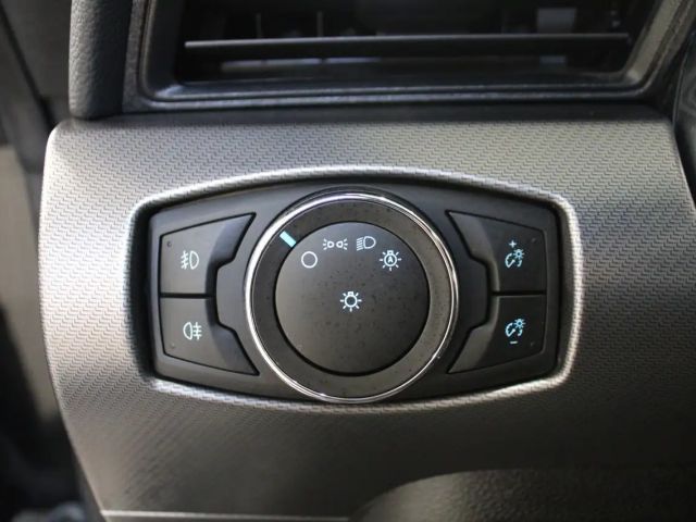 Ford Mustang Fastback GT 5.0 V8