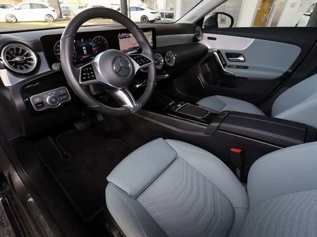 Mercedes-Benz CLA 180 Coupé