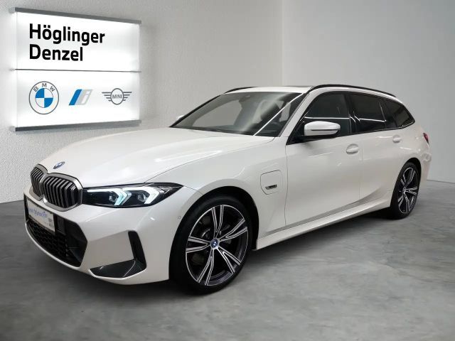 BMW 330 330e xDrive