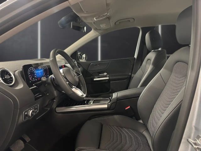 Mercedes-Benz B 180 Progressive Sedan