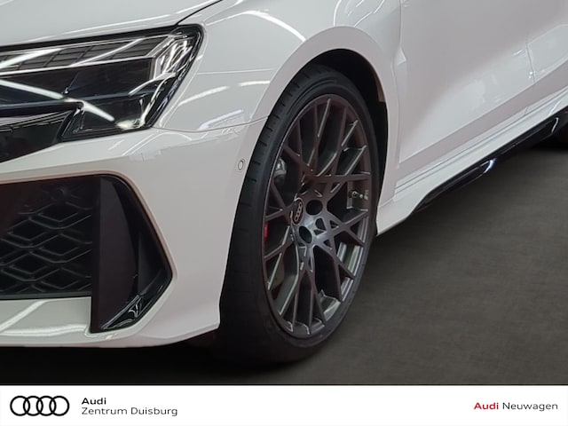 Audi RS3 Quattro S-Tronic Sedan