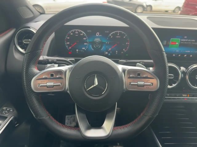 Mercedes-Benz GLB 180 AMG Line GLB 180 d