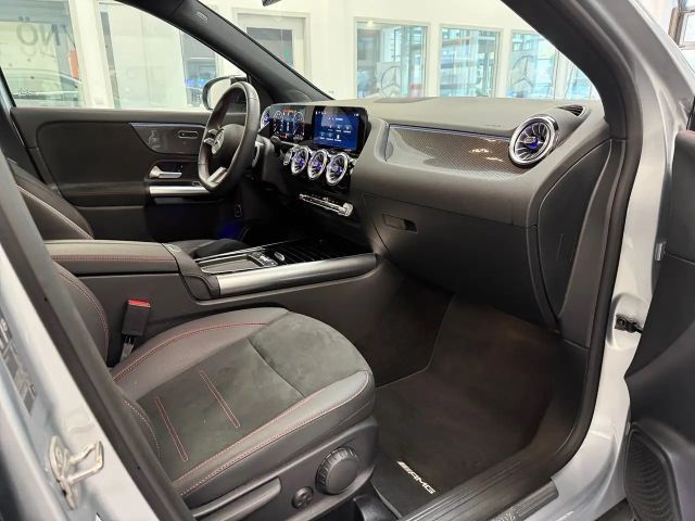 Mercedes-Benz GLA 200 4MATIC GLA 200 d