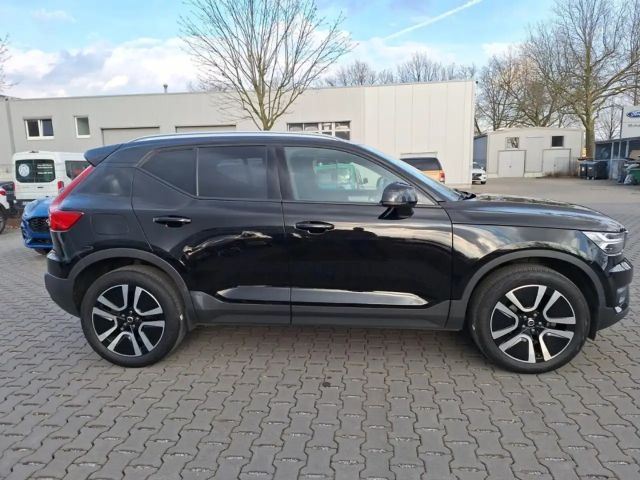 Volvo XC40 Momentum T3